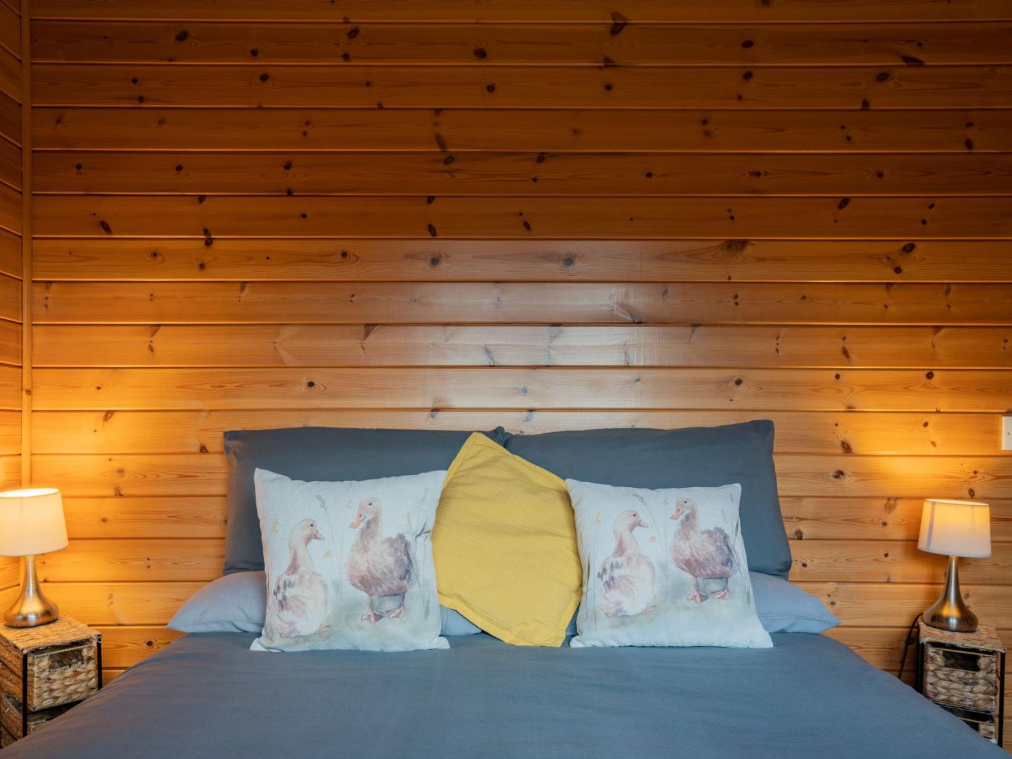 Chalet Loch Leven Lodge 10 By Interhome Kinross Dış mekan fotoğraf